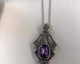 Avon Amethyst Pendant on 30"chain