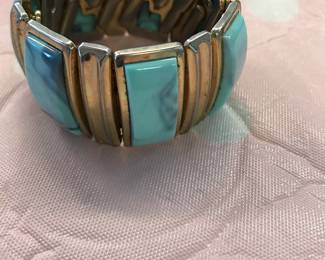 Nice bracelet with Turq color and brass accents. Vintage and stamped jewelry; /Giovanni, Mylu, Manselle, Trifari, Vera Bradley, Brighton , Menora Stamped, Kramer.925 Silver, 14K and 10K 