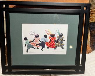 Children dancing pic