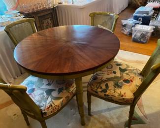 Round table w/ 4 side chairs & 2 arm chairs ( one needs a leg repaired)