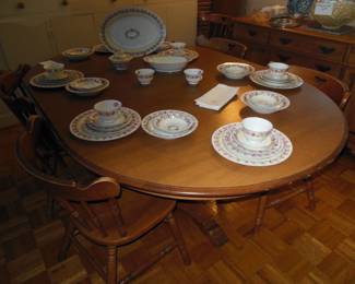 Maple dining table  & 6 chairs, nice  set china
