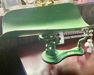Vintage baby scale