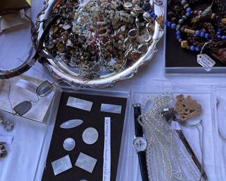 Chinese mother of pearl gaming tiles - rock crystal - antique sunglasses DD - New in box L'air du temps Lalique bottle