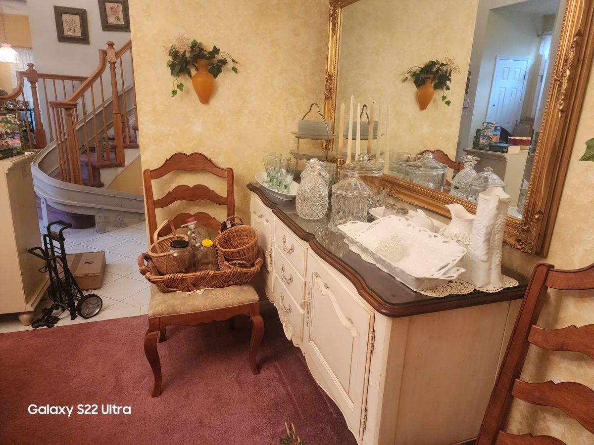 Monroe Estate Sale PACKED! Temptations Dinnerware... starts on 1/5/2024