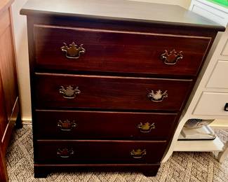 Nice 4 drawer chest