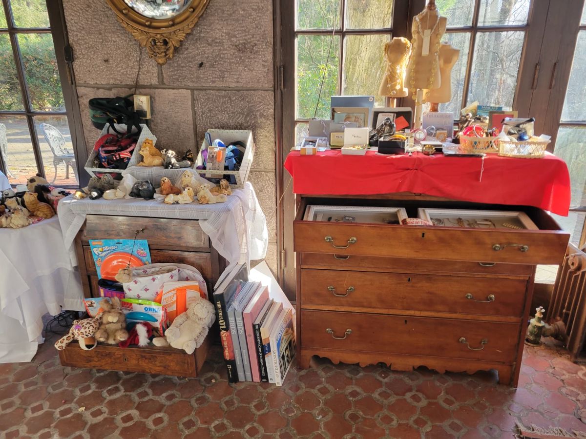 Estate Sale with Antiques in Saddle River, NJ starts on 12/8/2023