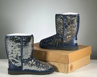 [NWT] SEQUIN UGGS | Ugg Austrlia classic short boots with black sparkles, women's size 8. 

