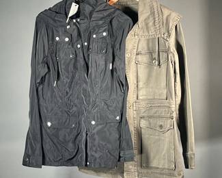 (2PC) MIXED WOMEN’S COATS (NWT) | Includes: Francesca’s raincoat (L) and 7 for all mankind army green jacket with drawstring waist (M).
