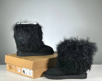 [NWT] SHEEPSKIN UGGS | Ugg Australia black boots with black sheepskin cuff, women's size 8. 

