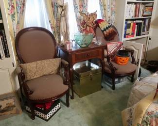 Pair of balloon back chairs, sewing machine
