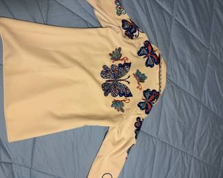 Men’s suits and shirts are mostly all size small. 