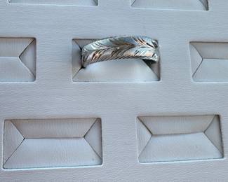 Ring is marked “14k 88”