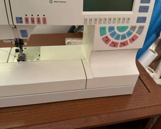 Pfaff sewing embroidery machine 