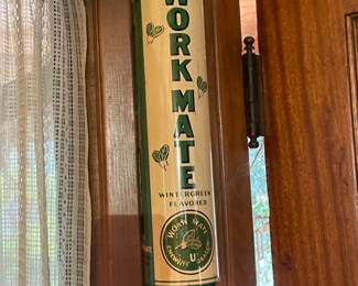 Workmate chewing tobacco dispenser 