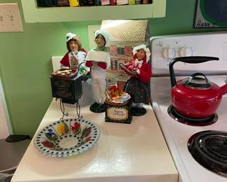 Kitchen carolers
