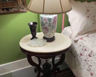 Victorian mahogany parlor table