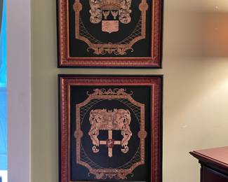 Pair of lacquer coat of arms
