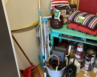 Lifetime round tables(4)