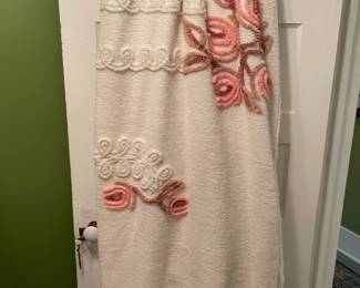 Wonderful chenille full size bedspread