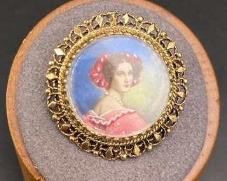 Vintage 14K Yellow Gold Victorian Woman Portraits