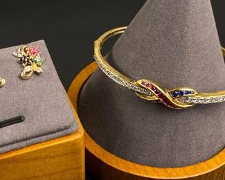 Sterling silver bracelet and earrings 17.39grams
