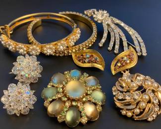 Vintage Kramer of NY and more jewelry lot