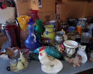 Various glassware items....