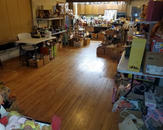 There's many items in this home...