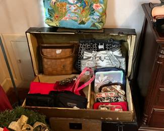 Vintage trunk - purses inside - second bedroom 