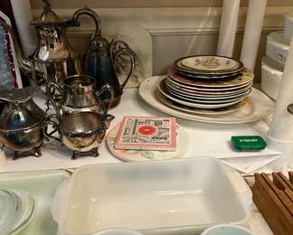 Silver plate items, trivets, miscellaneous plates/platters