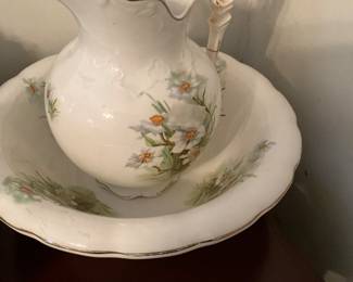 Items on dresser in master bedroom