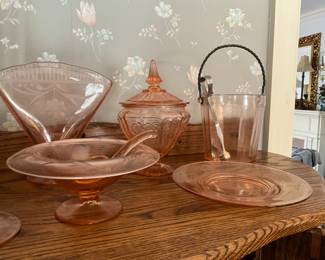 Dining room glass collection in pink