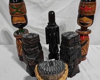 6 Wooden Decor Pieces