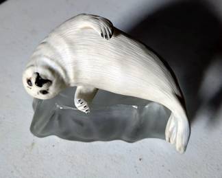 Genuine Carved Horn Bird Figure, Antique Iron Cat Bank, Franklin Mint Snow Pup, And More, Total Qty 8