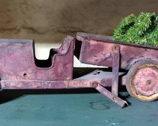 Metal Structo Dump Truck, 14.5" Long