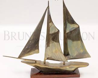 1970'S VINTAGE BRASS SAILBOAT W/ WOODEN STAND
MADE IN KOREA