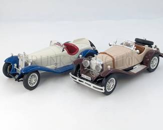 (X2) BBURAGO DIECAST CARS
MADE IN ITALY
(1) 1928 MERCEDES-BENZ "SSK", 9.5'' L
(1) 1932 ALFA ROMEO 2300 SPIDER, 9.5'' L