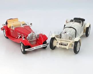 (X2) BBURAGO MERCEDES-BENZ DIECAST CARS
MADE IN ITALY
(1) 1936 500K ROADSTER, 10'' L
(1) 1928 SSK, 10'' L