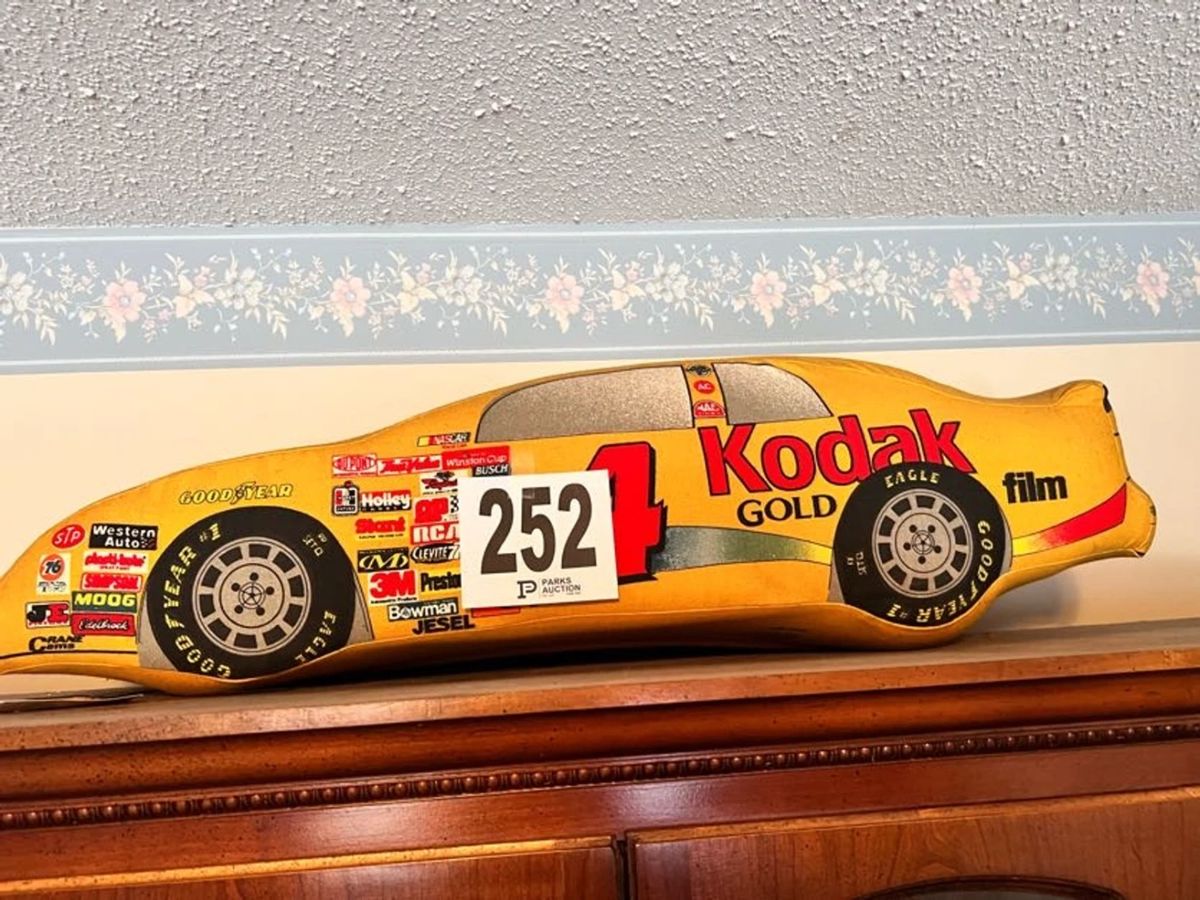 Compton 2 Online Auction in Hendersonville, TN starts on 12/4/2023