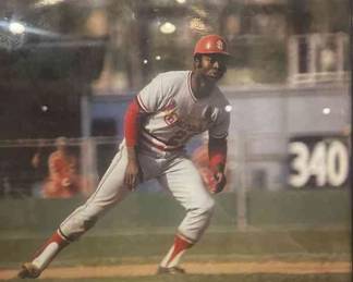 8 X 10 Picture Of Lou Brock Leading Off To Steal
