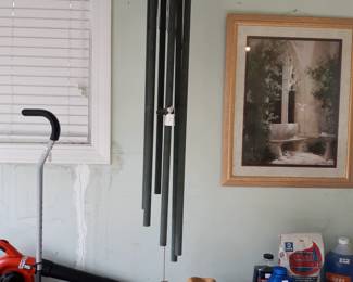 Serious chimes. Garage.