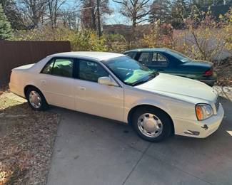 2000 Cad DeVille 59,200+ miles excellent condition, V8