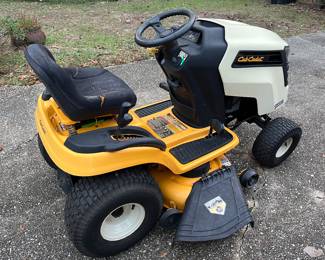 Club Cadet ETX1040 automatic - Fully serviced a week ago, new belts and pully on the deck, new battery, fully functional.  $1,050.