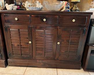 #27 - Colonial sideboard/cabinet Ethan Allen  $250