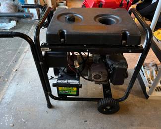 $350 - Industrial plus 11HP generator, powerback 6000 Watt - lawn & garden sure power. Fully serviced. 