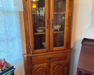 #12 - $220 - Corner hutch 