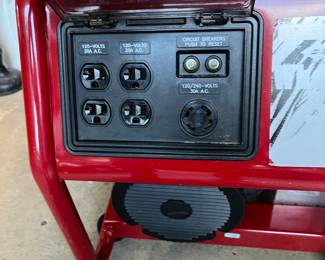 $350 - Wheelhouse / Generac 5550 watts heavy duty generator - fully serviced a week ago. Fully functional. 