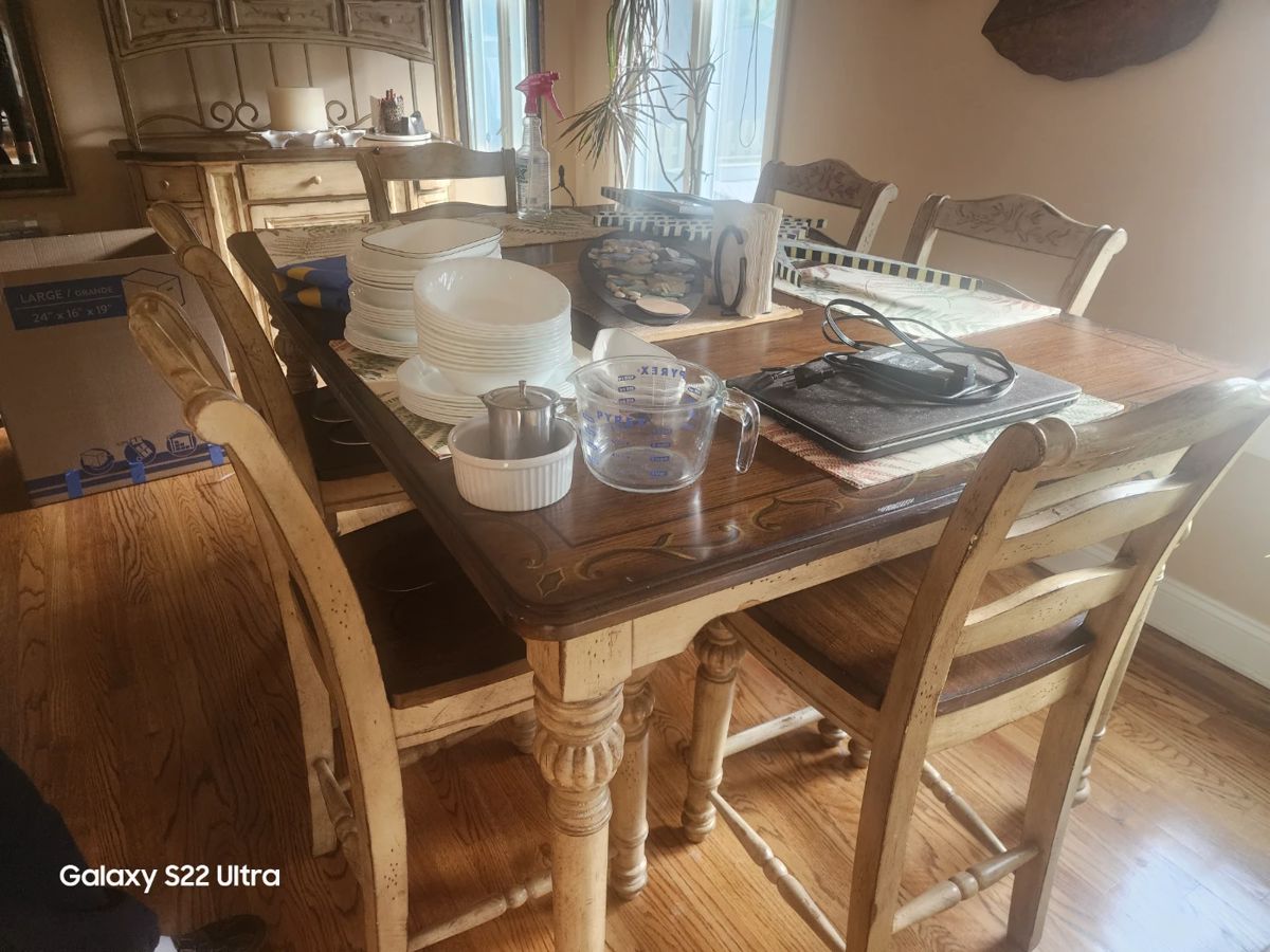 Bayville Estate Sale Furniture Indoor and... starts on 1/12/2024