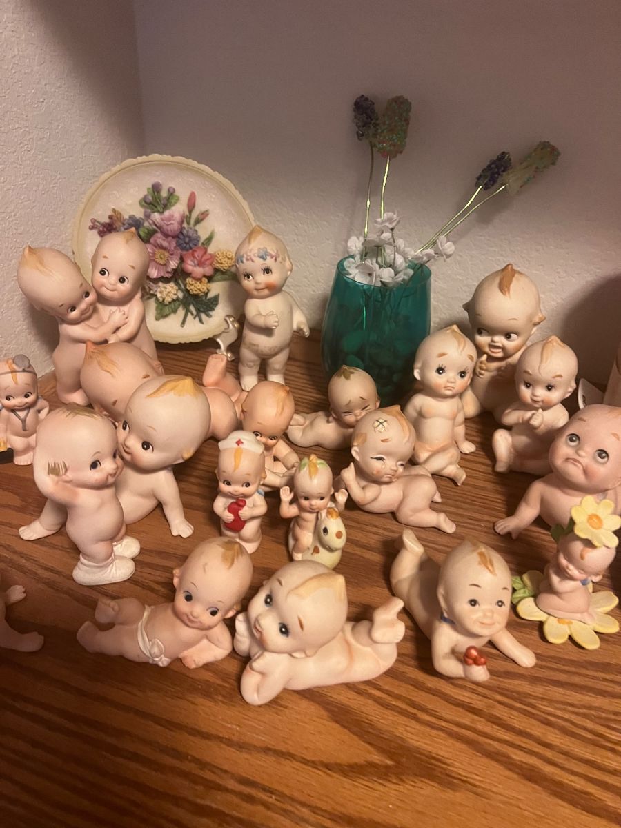 Ramona estate sale Victoria Townsend starts on 12/7/2023