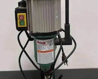  007 Grizzly Industrial G0645 1 2 HP Benchtop Mortising Machine